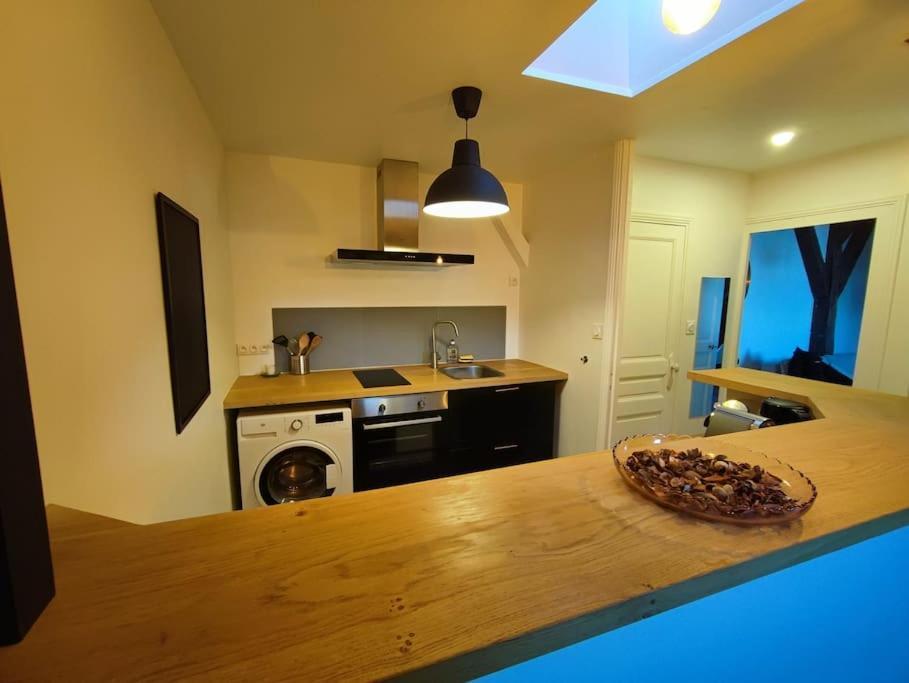 Magnifique Appartement Beaux Arts Tours Exterior foto